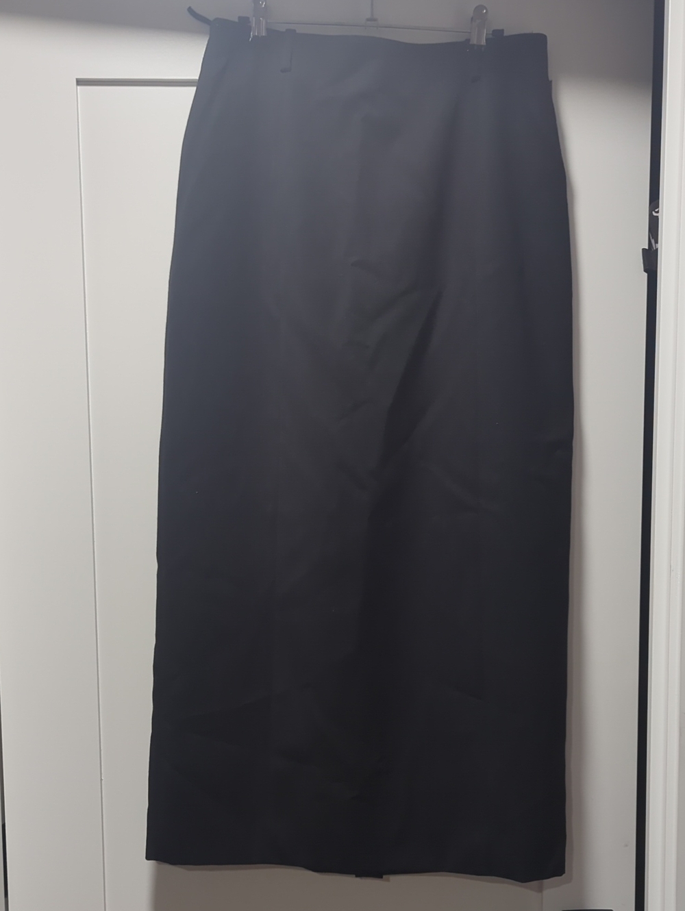 Liz Claiborne Black Maxi Skirt - Straight Silhouette